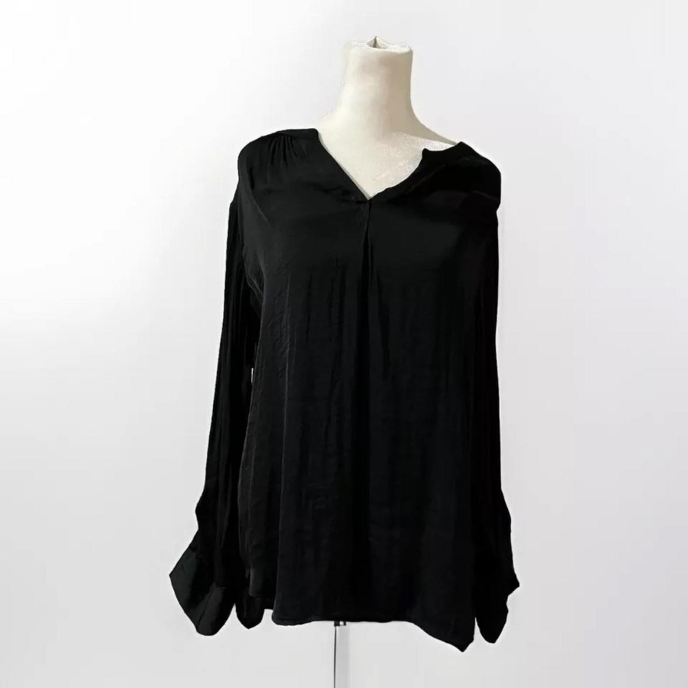 Simply Vera Vera Wang Women's Black Blouse